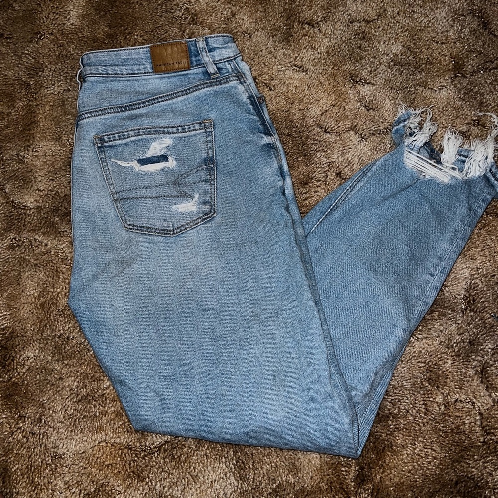 American Eagle Distressed Mom Jean